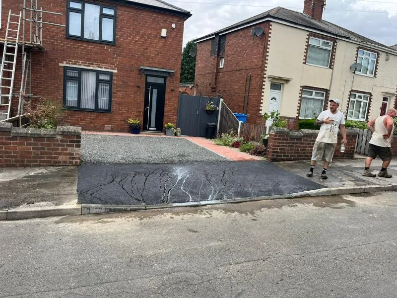 New kerbing and edging on a Nottingham driveway